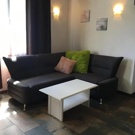 120 Sq M With An Indoor Swimming Pool Lägenhet *