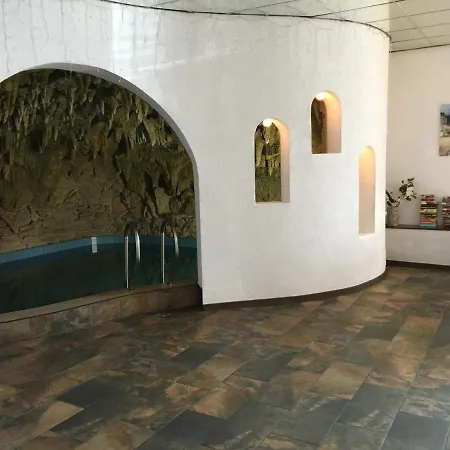 120 Sq M With An Indoor Swimming Pool * كلابيدا
