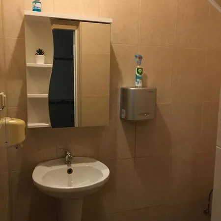 120 Sq M With An Indoor Swimming Pool Lägenhet