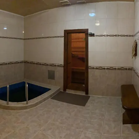 120 Sq M With An Indoor Swimming Pool شقة *